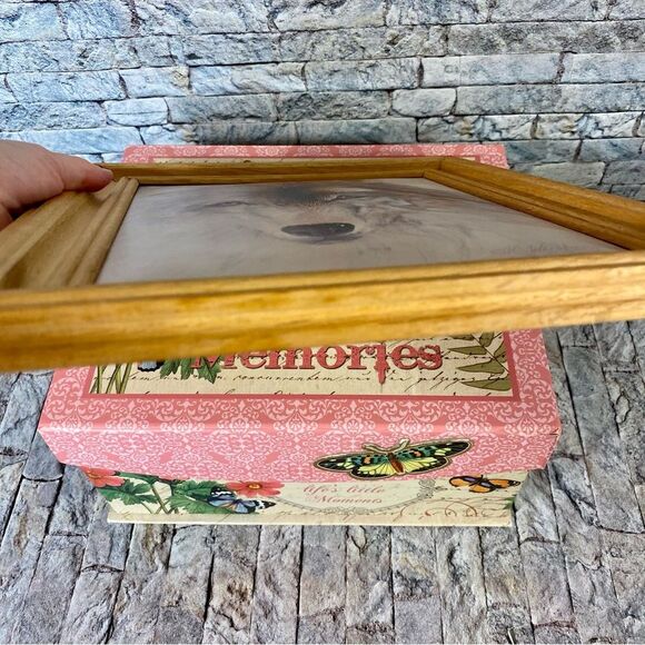 Red Wolf White Light Framed Numbered Painting by Kathryn Weisberg Vintage 1991 - Picture 2 of 4